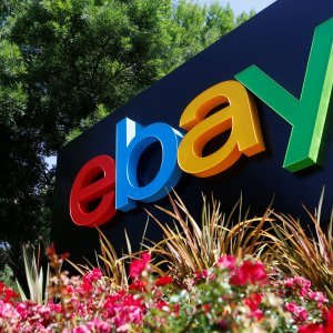 Ebay, conti boom nel quarto trimestre per sgravi fiscali e il titolo brilla