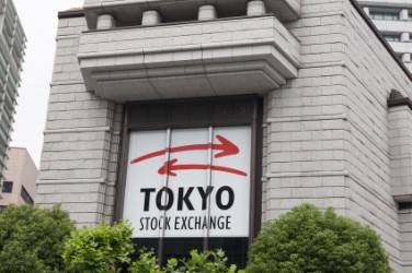 Borse, Tokyo chiude in calo, Nikkei -1,48%. Shanghai in lieve rialzo