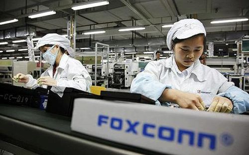 Foxconn pensa a uno sbarco negli Usa: pronto investimento da 7 mld di dollari Foxconn pensa a uno sbarco negli Usa: pronto investimento da 7 mld di dollari