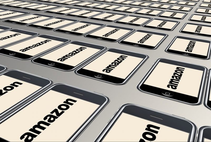 I NEGOZI DIVENTERANNO TUTTI VETRINE DI AMAZON? I NEGOZI DIVENTERANNO TUTTI VETRINE DI AMAZON?