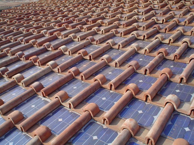 Tegole fotovoltaiche: il tetto che produce energia