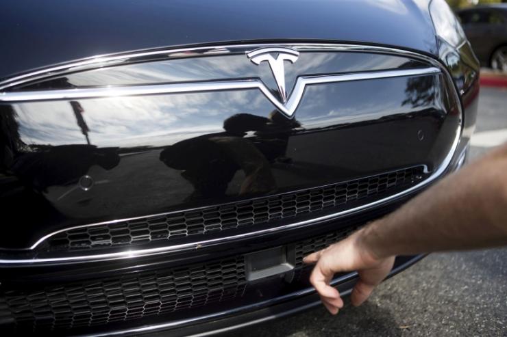 Aspettando la Tesla Model 3 conviene acquistare una Model S (usata)?