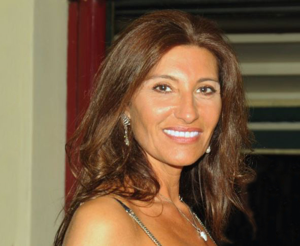 Sandra Bracco: ” la crisi è generata dal modo di gestire la quotidianità” Sandra Bracco: ” la crisi è generata dal modo di gestire la quotidianità”