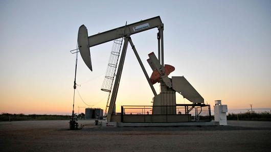 Oil prices slip as US rigs rise, demand growth falters