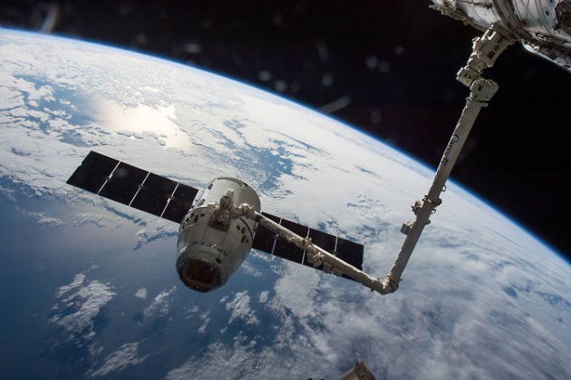La prima navicella spaziale Dragon “riciclata” arrivata sulla ISS