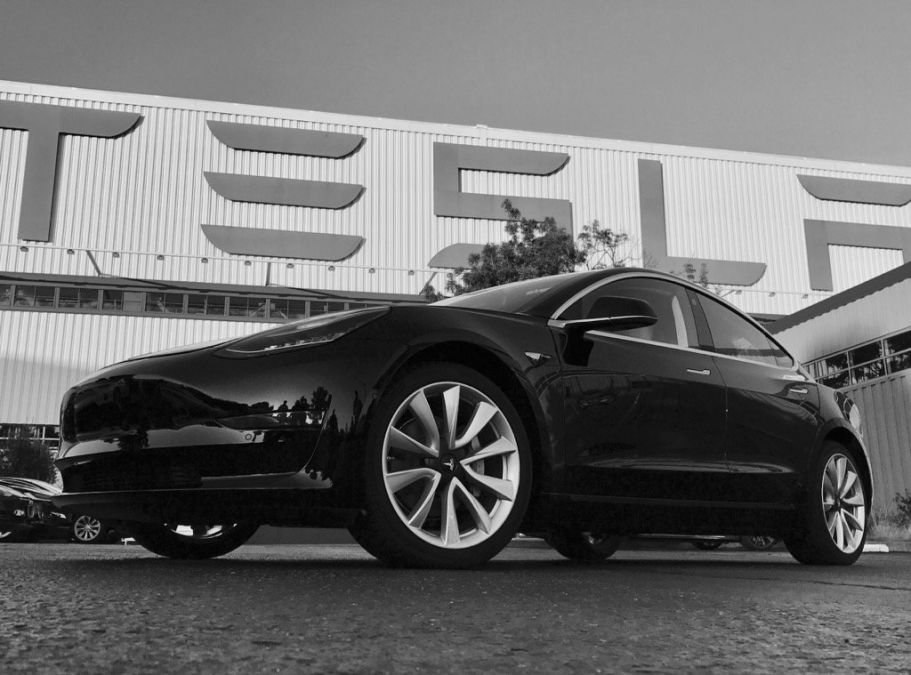 Tutto quello che c’è da sapere sulla Tesla Model 3