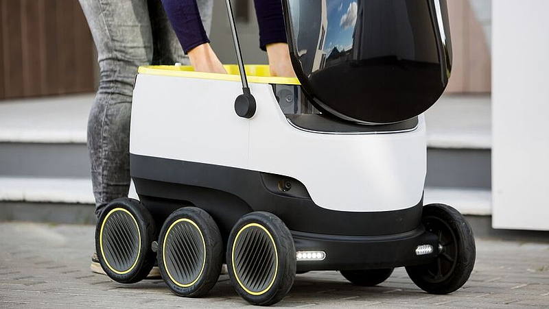 Retail, arriva il robot che consegna pacchi a domicilio in città