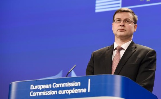 Dombrovskis. Per l’Italia alto livello di debito