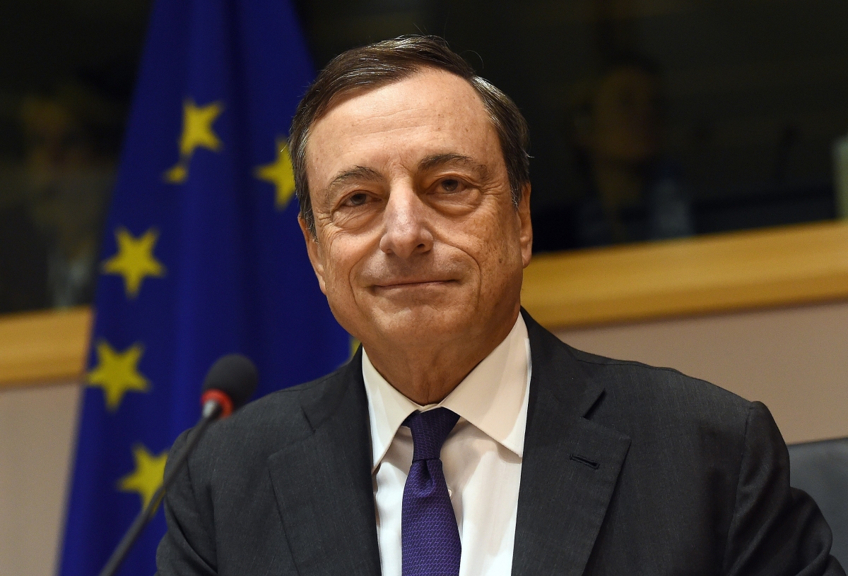 Draghi Clears Path for Euro-Area Economy as Momentum Builds