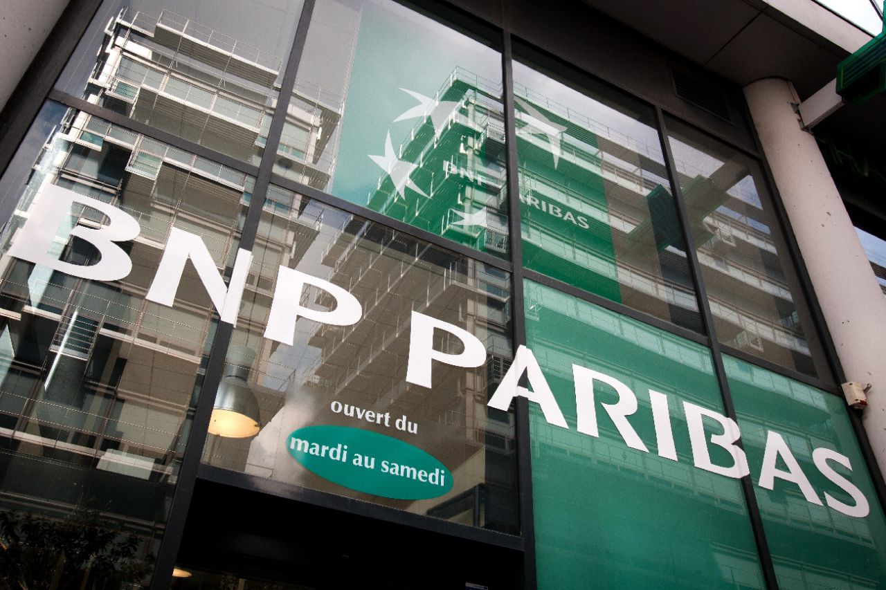 BNP Paribas unit pleads guilty in U.S. to currency rigging, fined $90 mln