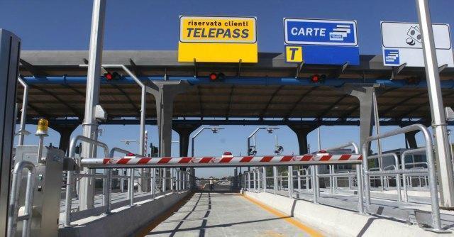 Aumentano i pedaggi autostradali Aumentano i pedaggi autostradali