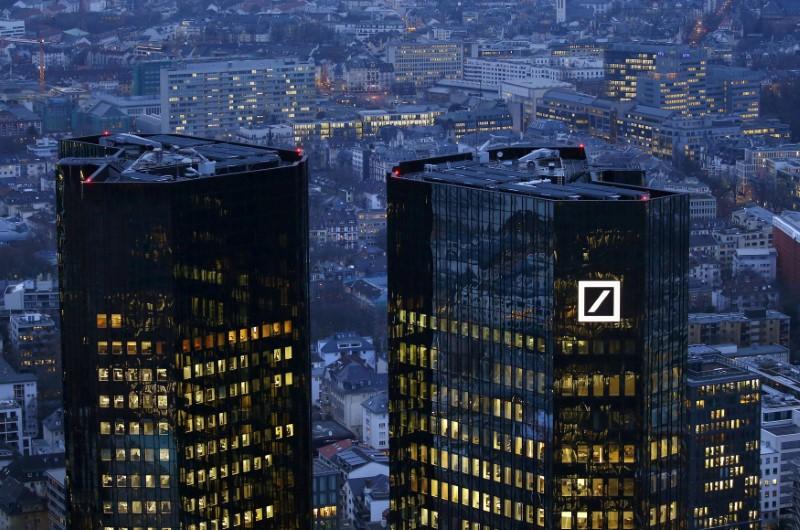 Deutsche Bank Trading Slump Ratchets Up Pressure on CEO Cryan