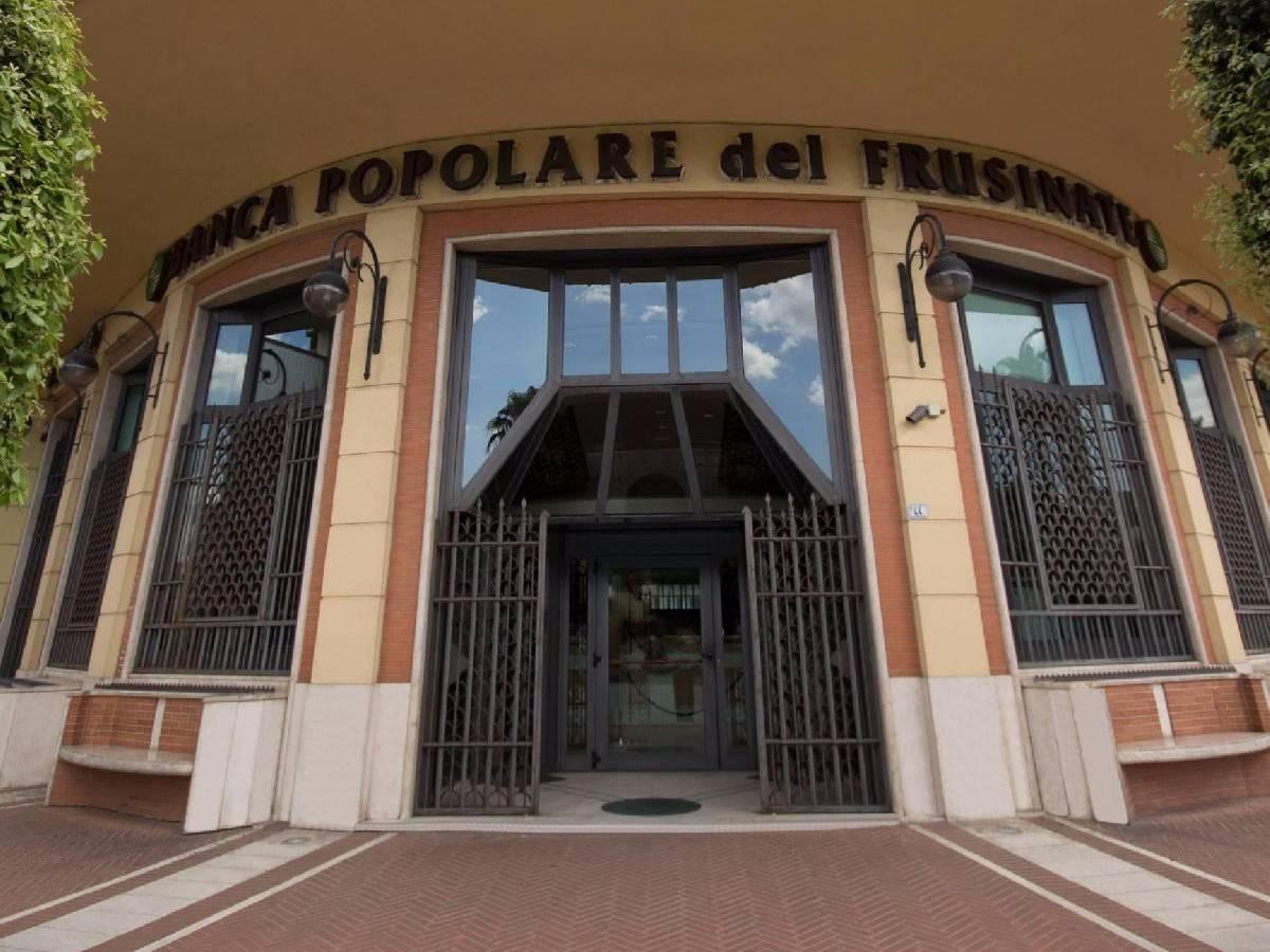 Banca Popolare del Frusinate. Utile in calo nel 2017 Banca Popolare del Frusinate. Utile in calo nel 2017