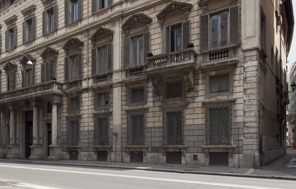 Unicredit cede Palazzo Mancini a Roma