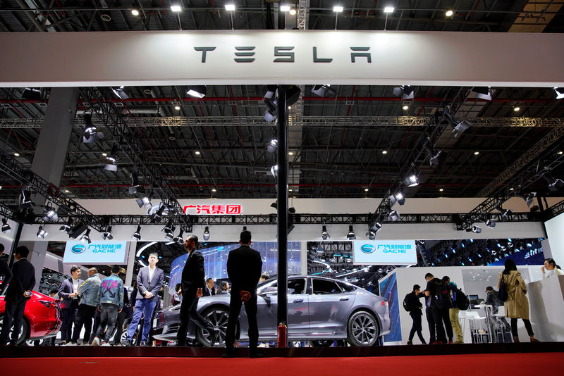 Tesla to raise $2 billion from share, debt issues Tesla to raise $2 billion from share, debt issues
