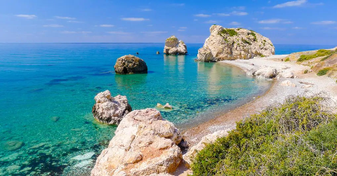 Il crollo del turismo estivo avvantaggia Germania e Uk. Danni per le economie di Grecia, Portogallo e Croazia