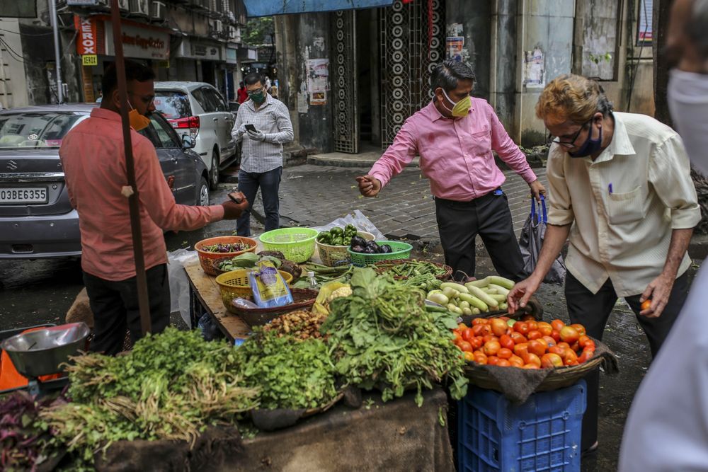India’s Central Bank Keeps Key Rate Unchanged on Inflation Risks