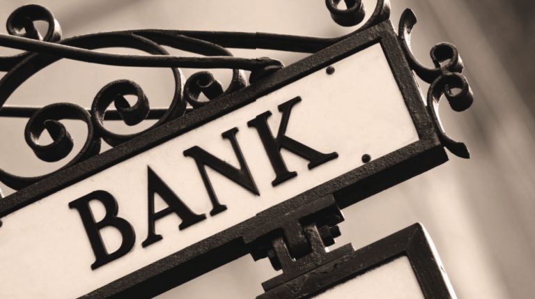 Banche pesanti sul Ftse Mib. Buone e cattive notizie dall’Eba