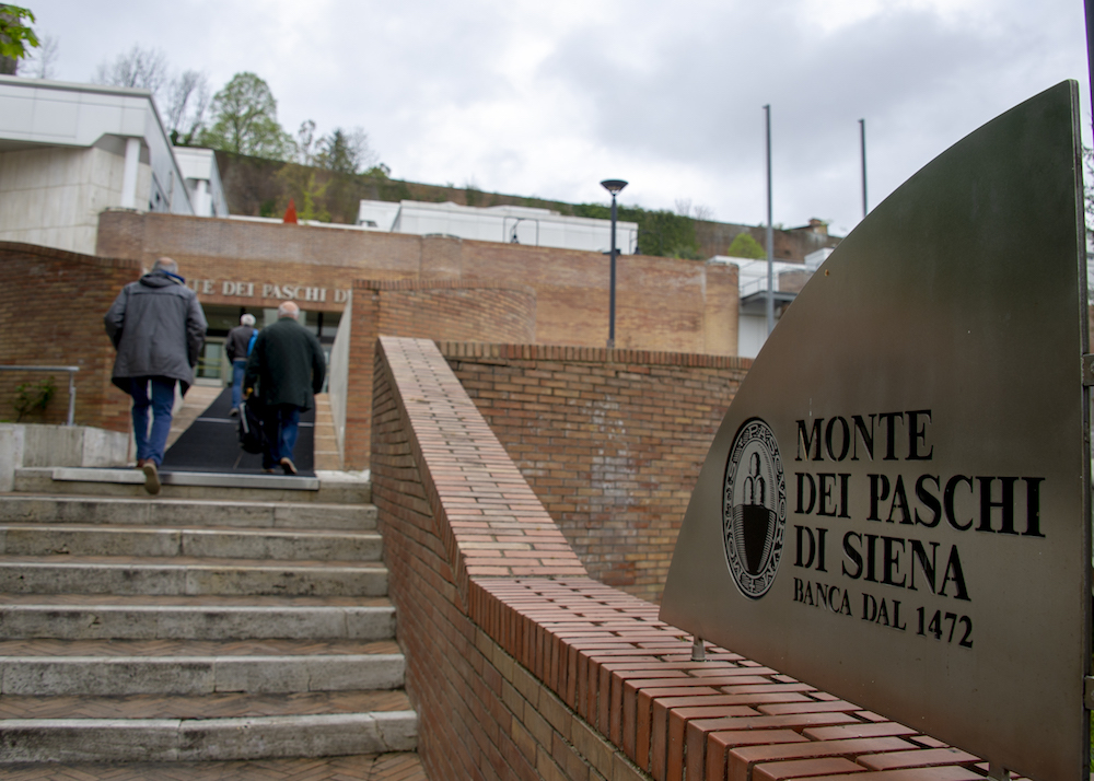 Banca MPS: ancora sell. News su diritto recesso/vendita Amco Banca MPS: ancora sell. News su diritto recesso/vendita Amco