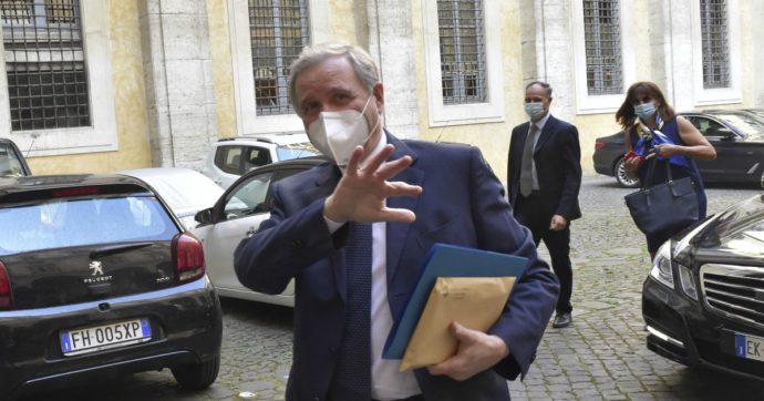 Visco (Bankitalia): “possibile qualche vittima tra le banche” Visco (Bankitalia): “possibile qualche vittima tra le banche”
