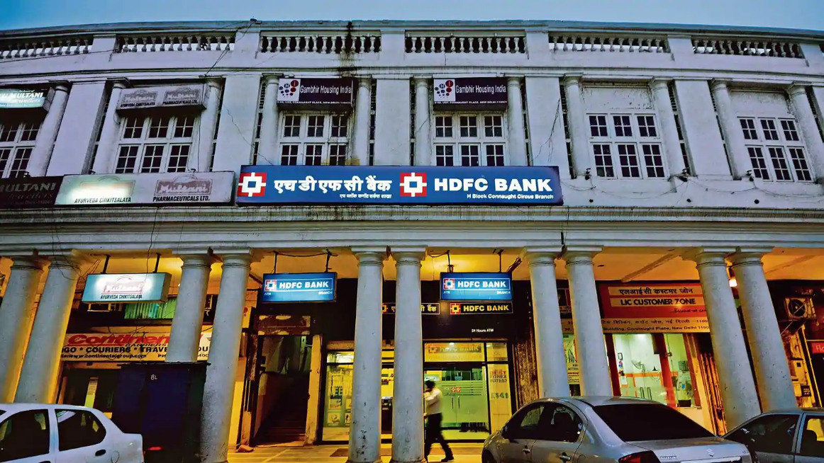 HDFC Bank digital payments suffer outage