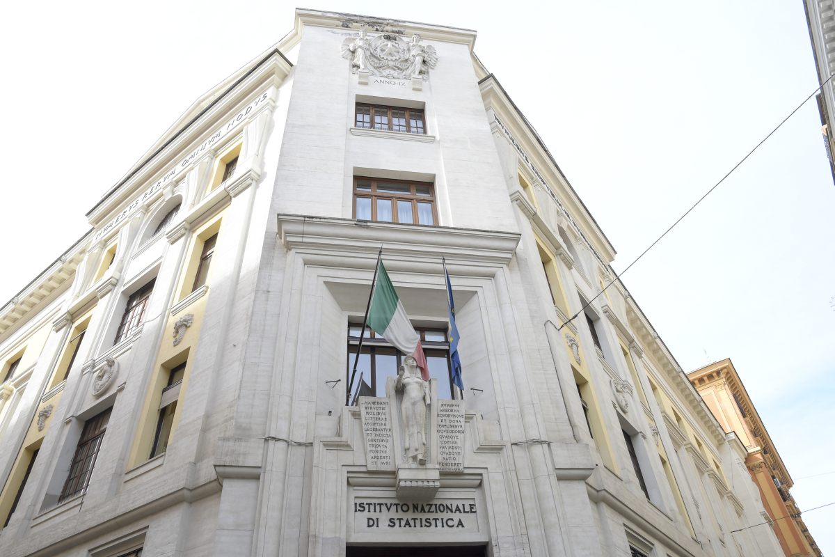 L’effetto Covid manda in tilt gli algoritmi dell’economia: l’Istat in confusione si arrende e non fa previsioni L’effetto Covid manda in tilt gli algoritmi dell’economia: l’Istat in confusione si arrende e non fa previsioni