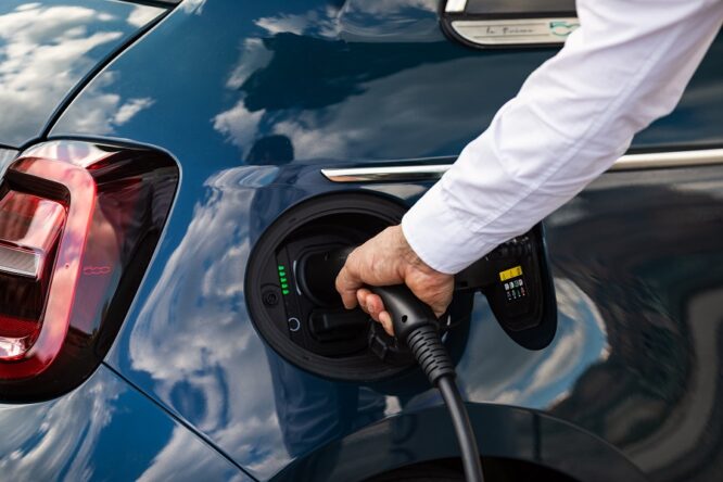 Come una grande banca vede il futuro elettrico Come una grande banca vede il futuro elettrico