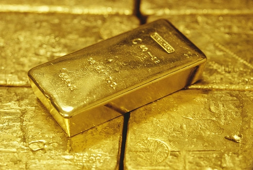 Oro, vendono le banche centrali affamate di liquidità. Non succedeva da dieci anni Oro, vendono le banche centrali affamate di liquidità. Non succedeva da dieci anni
