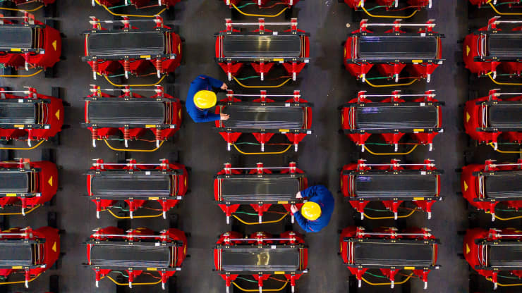 China says its economy grew 2.3% in 2020, but consumer spending fell China says its economy grew 2.3% in 2020, but consumer spending fell