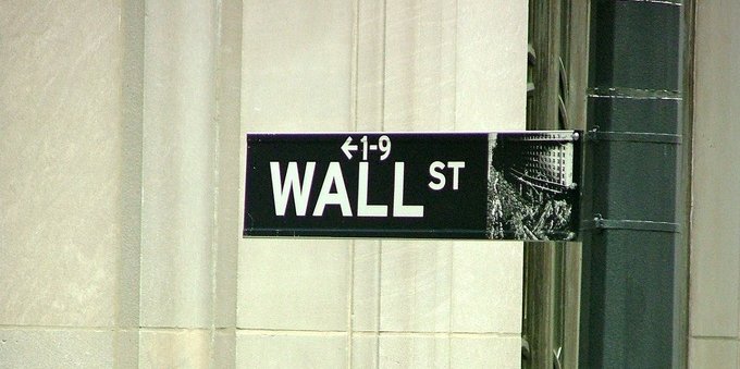 Mercati: il NYSE rinuncia al delisting di tre titoli cinesi Mercati: il NYSE rinuncia al delisting di tre titoli cinesi