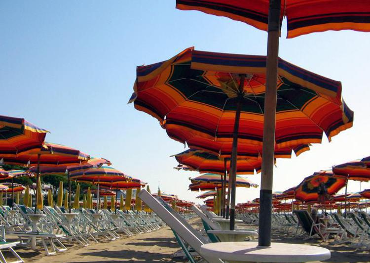 Bonus vacanze 2021, come richiederlo: Isee, come funziona, dove spenderlo Bonus vacanze 2021, come richiederlo: Isee, come funziona, dove spenderlo