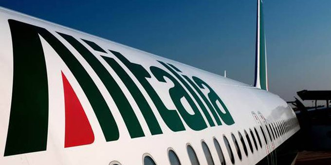 Alitalia è nel caos: senza stipendi e in lotta con l’UE Alitalia è nel caos: senza stipendi e in lotta con l’UE