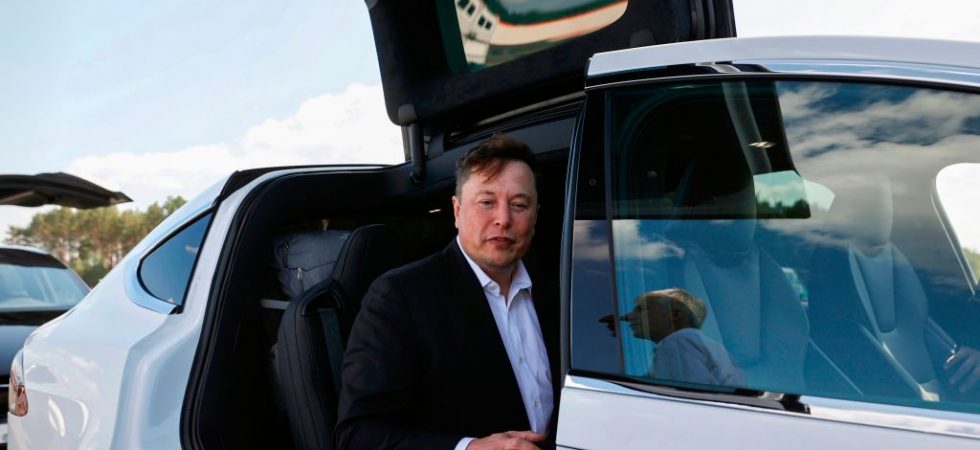 Bitcoin: nuova spallata da Musk, fa capire di aver venduto partecipazione Bitcoin: nuova spallata da Musk, fa capire di aver venduto partecipazione