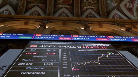 Borsa:Europa prosegue in calo,guarda a mosse Banche Centrali