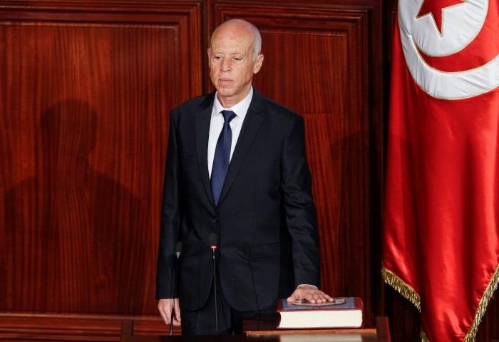 Tunisia between Islamism and the ‘Delta variant’. The pandemic, the economic crisis and Islamist pressures force the President to take an authoritarian turn. Tunisia between Islamism and the ‘Delta variant’. The pandemic, the economic crisis and Islamist pressures force the President to take an authoritarian turn.