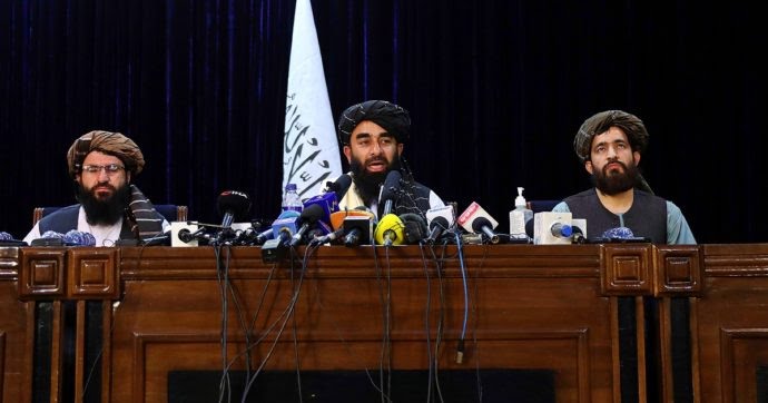 Afghanistan, talebani promettono amnistia e riconoscimento diritti donne Afghanistan, talebani promettono amnistia e riconoscimento diritti donne