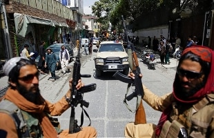 Crisi Afghanistan: spari sulla folla. Appello G7 a Talebani per evacuazione sicura