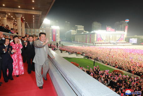 Corea Nord:Xi e Putin a Kim, sforzi per rafforzare relazioni Corea Nord:Xi e Putin a Kim, sforzi per rafforzare relazioni