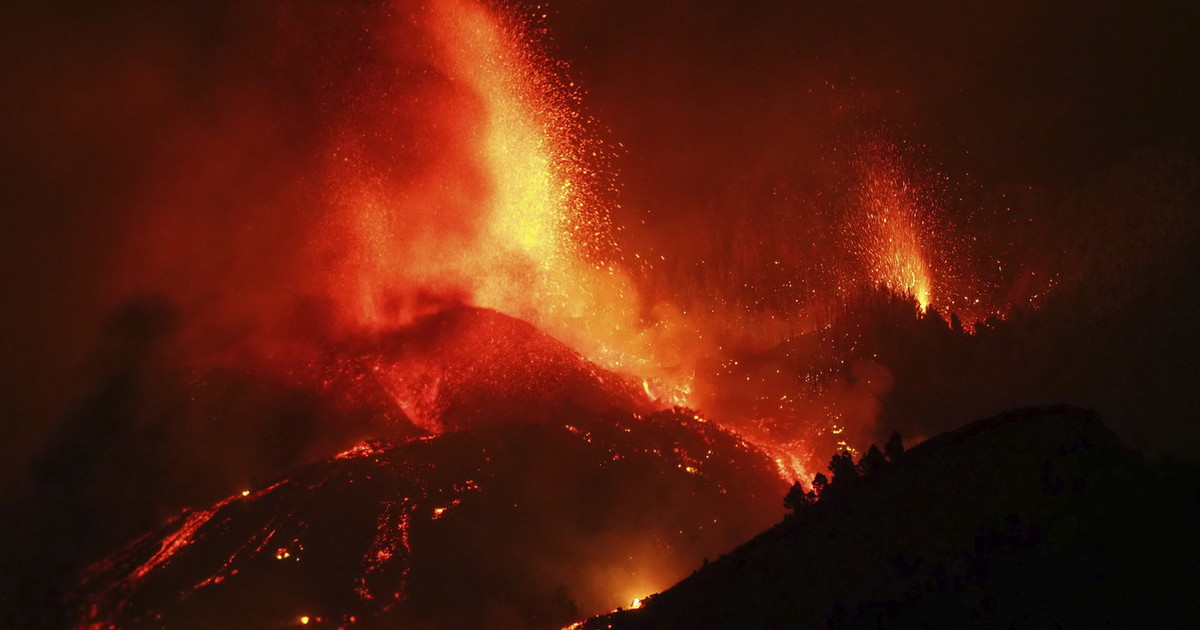 En vídeo: el epicentro del volcán de La Palma, captado desde un dron con cámara térmica