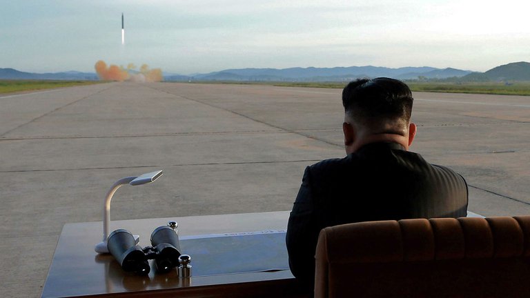 El régimen de Corea del Norte probó un nuevo misil de largo alcance