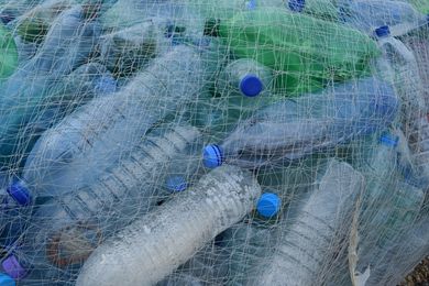 Plastica, allarme WWF: costo destinato a raddoppiare