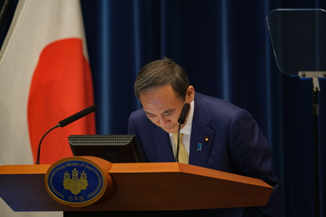 Giappone, media: premier Suga vicino alle dimissioni