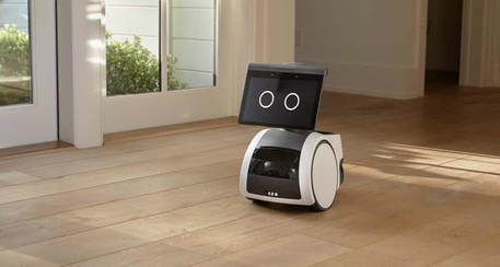 Amazon annuncia ‘Astro’, il robot tuttofare per la casa