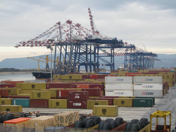 Porto di Gioia Tauro: investimento di 50 milioni per il trasporto navale