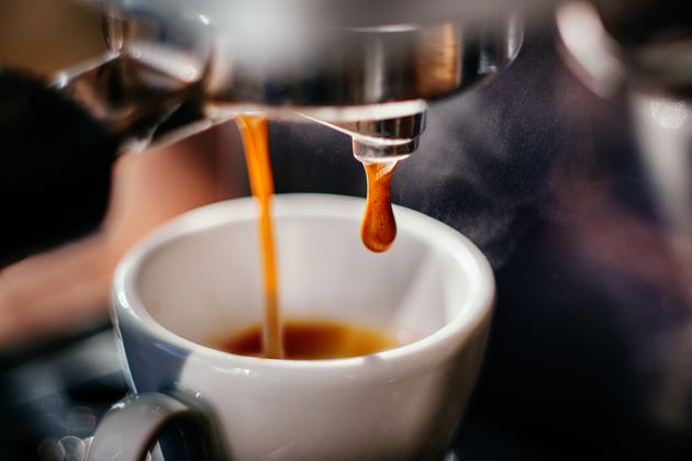 Meteo e pandemia gonfiano i prezzi degli alimenti: +80% caffè, +60% latte
