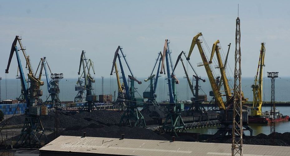 Petroliera danneggia il terminal petrolifero di Taganrog