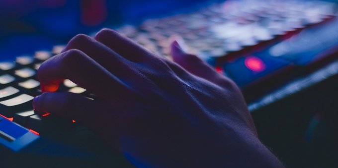 C’è un iceberg da 50 trillioni alla deriva. Ma arriva una scialuppa: un attacco hacker C’è un iceberg da 50 trillioni alla deriva. Ma arriva una scialuppa: un attacco hacker