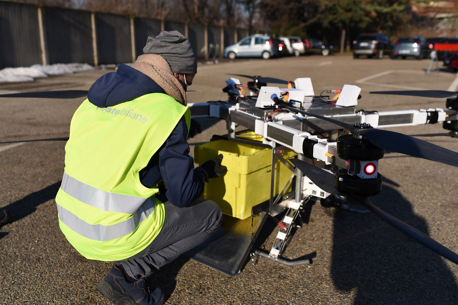 Un drone postino sui cieli di Torino Un drone postino sui cieli di Torino
