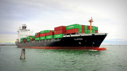 Boom logistica: sul mare fuochi d’artificio tra noli, utili e shopping Boom logistica: sul mare fuochi d’artificio tra noli, utili e shopping