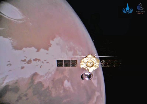 Nuove cartoline di Marte dalla missione cinese Tianwen-1 Nuove cartoline di Marte dalla missione cinese Tianwen-1